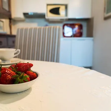 La Rosa Apartment